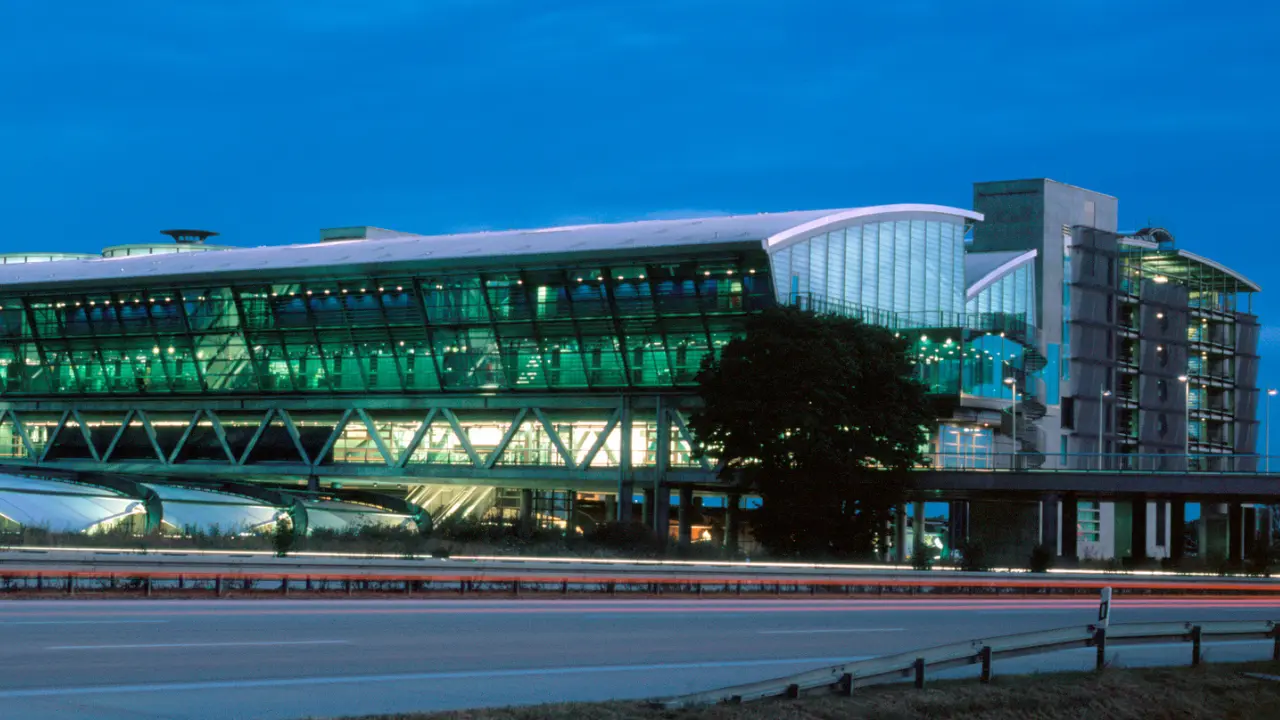 Condor LEJ Terminal – Leipzig/Halle Airport