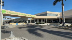 Breeze Airways SRQ terminal – Sarasota–Bradenton Intl. Airport