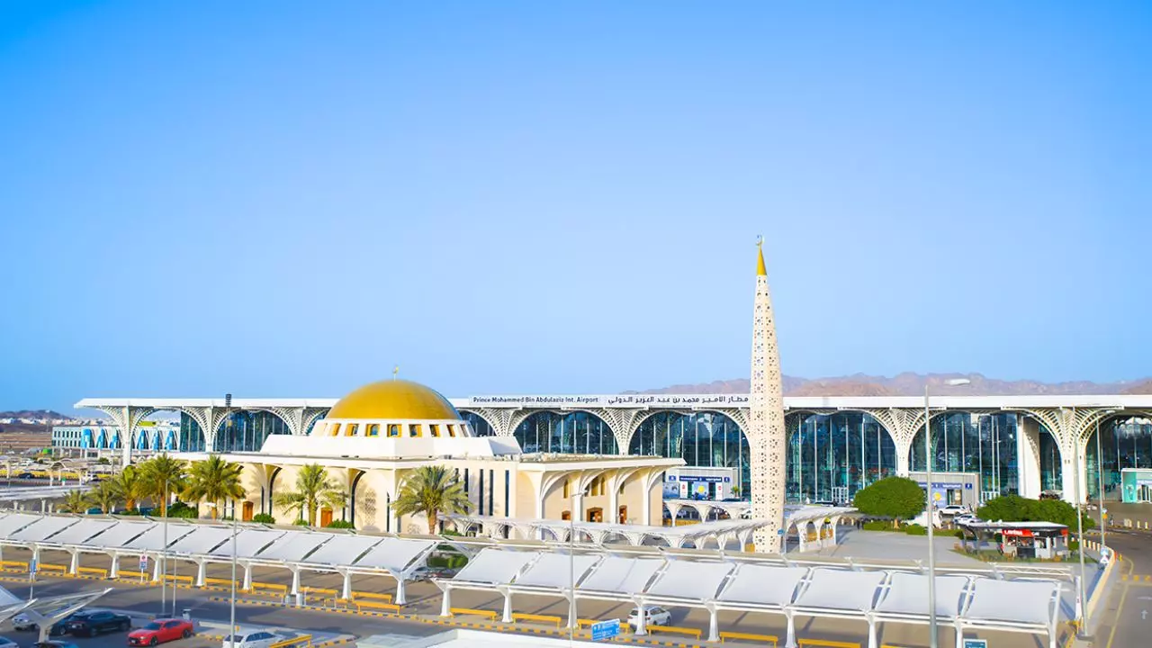 Egyptair MED Terminal – Prince Mohammed Bin Abdulaziz International Airport