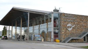 Ryanair LIG Terminal – Limoges Airport