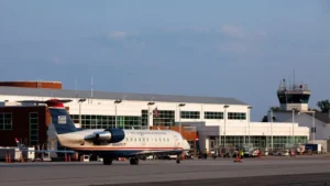 Delta Air Lines CHO Terminal – Charlottesville–Albemarle Airport