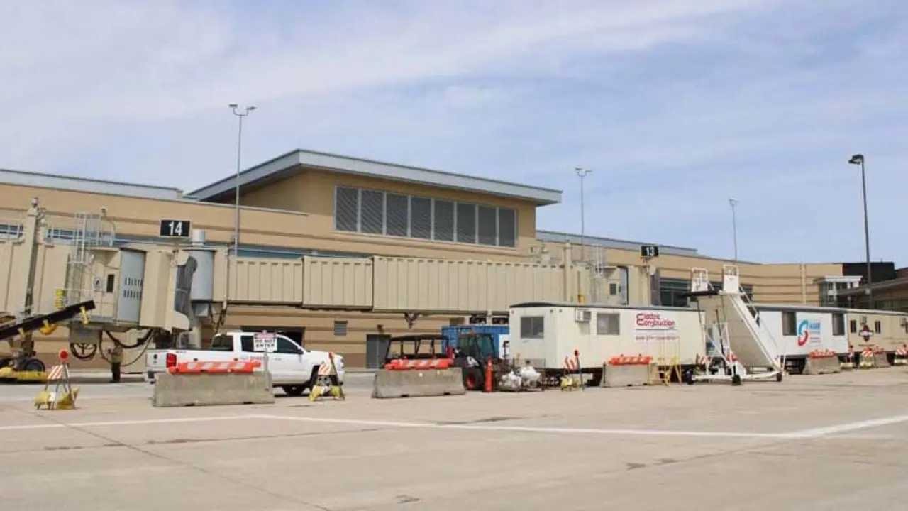 Sun Country Airlines MSN Terminal – Dane County Regional Airport