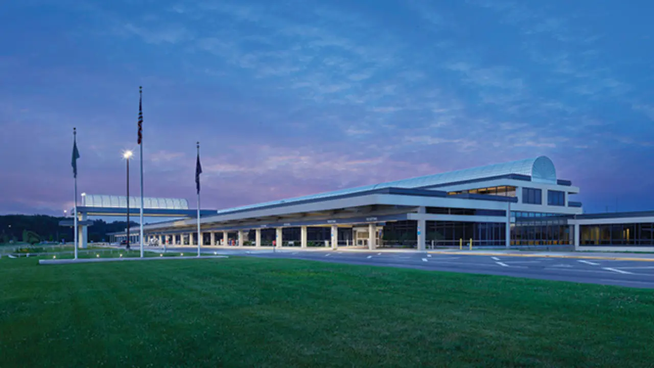 Breeze Airways EVV terminal – Evansville Regional Airport