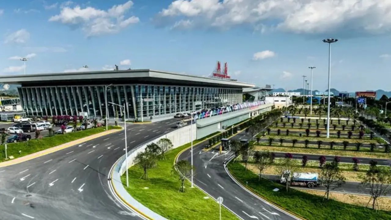 Tianjin Airlines ACX Terminal – Xingyi Airport