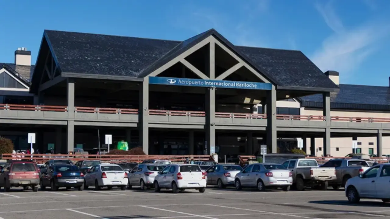Aerolineas Argentinas BRC Terminal – Bariloche airport