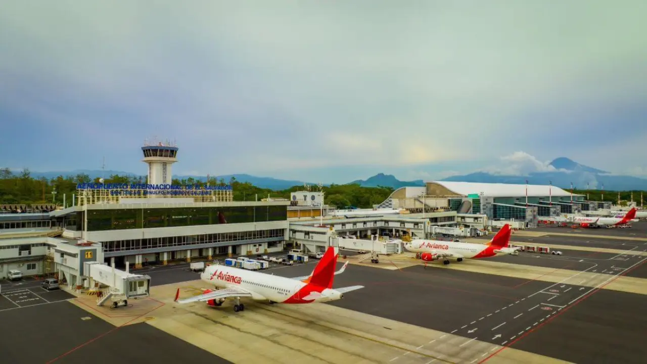 Spirit Airlines ZSA Terminal – San Salvador Airport