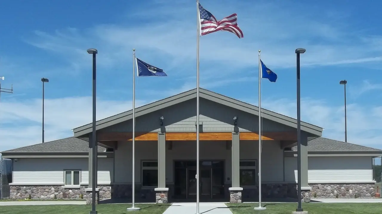 Boutique Air IWD Terminal – Gogebic-Iron County Airport