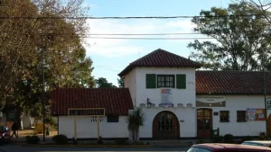 Aerolineas Argentinas LCM Terminal – La Cumbre Airport
