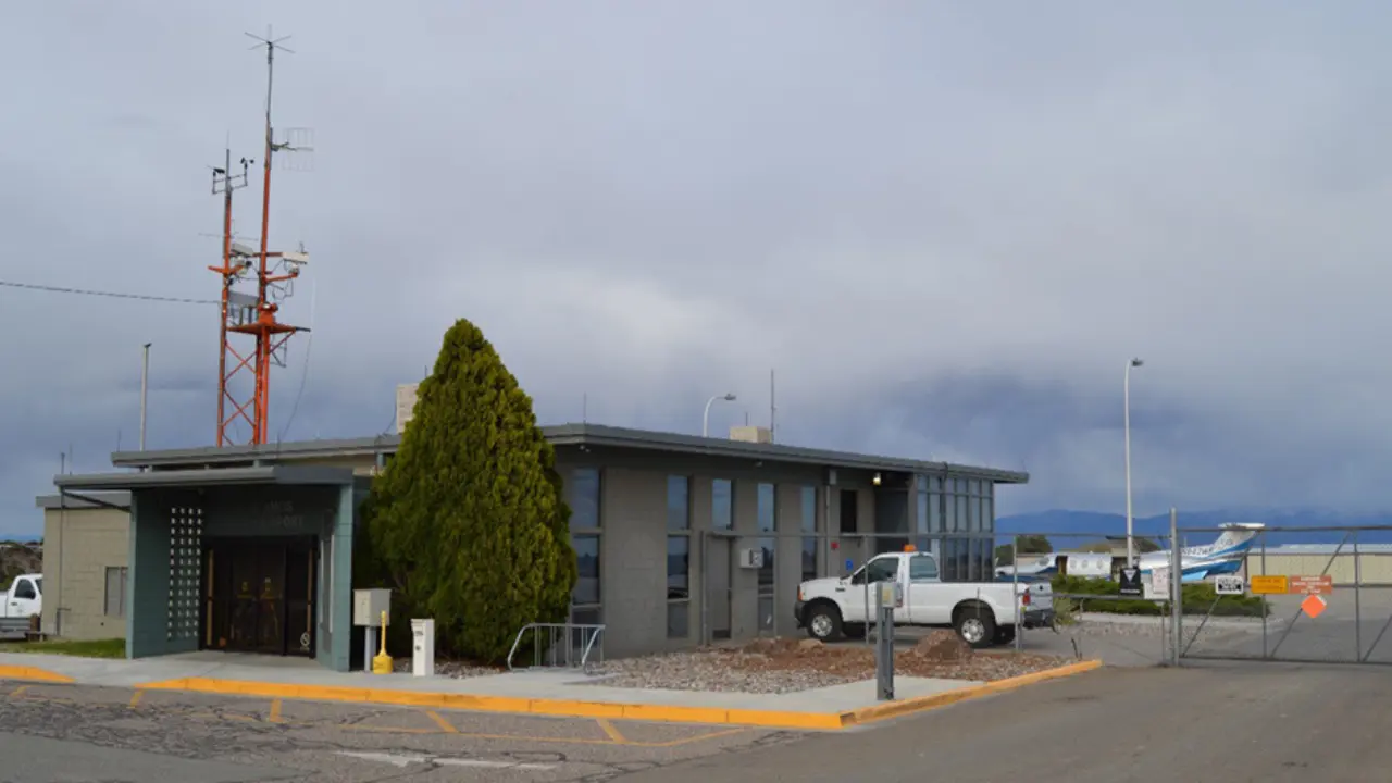 Boutique Air LAM Terminal – Los Alamos County Airport