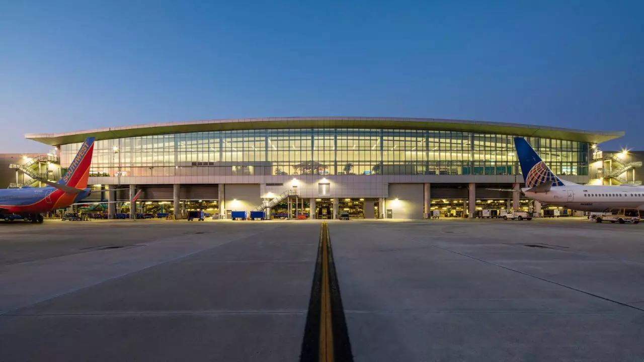 Caribbean Airlines FLL Terminal – Fort Lauderdale–Hollywood Intl. Airport